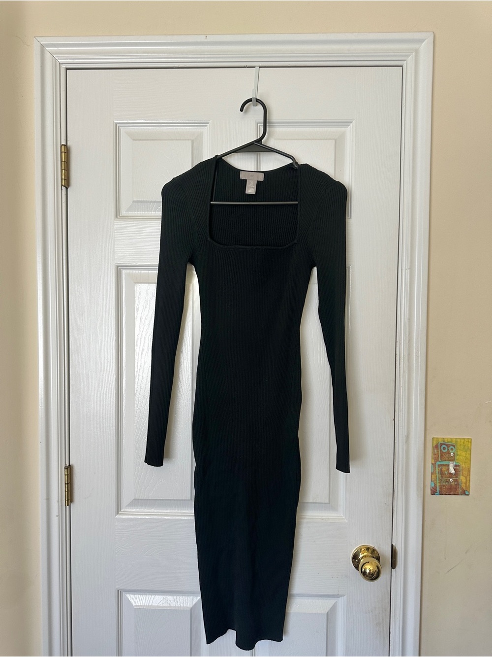 Black Ribbed Contour Fit Long-Sleeve Square Neck Midi Dress - Unknown Brand
